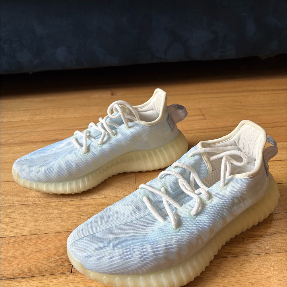 Adidas Yeezy Boost 350 V2 Mono ice
